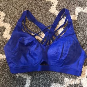 Vicotoria's Secret VSX Sport - sports bra